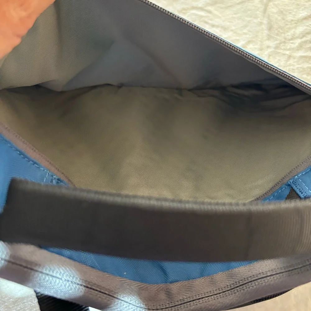 Timbuk2 Laptop Crossbody Messenger Bag Blue, Gray, Black