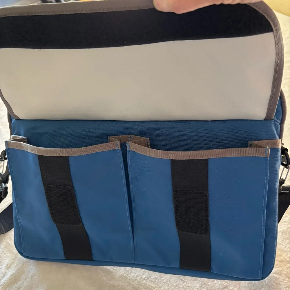 Timbuk2 Laptop Crossbody Messenger Bag Blue, Gray, Black