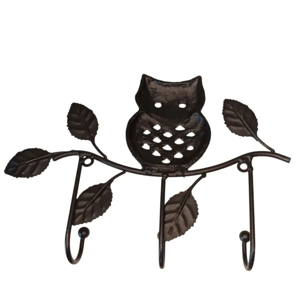 Metal owl tree