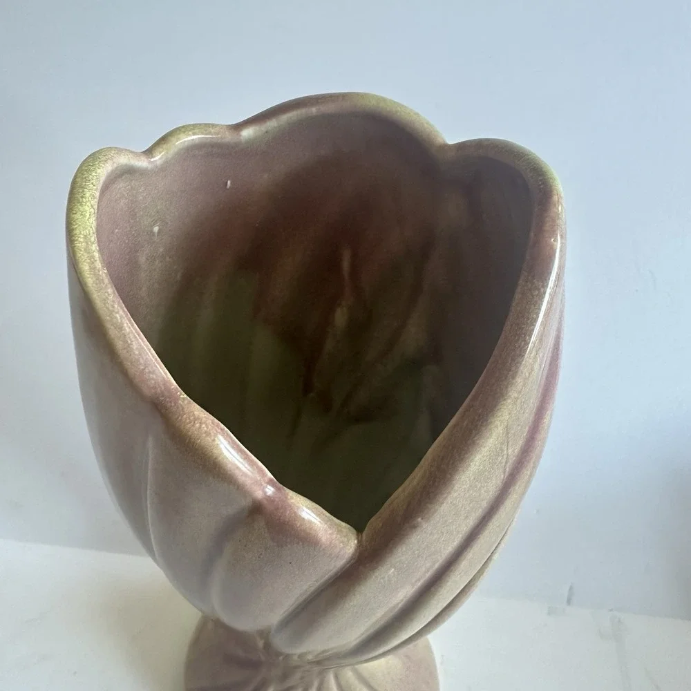 N/A beautiful vase