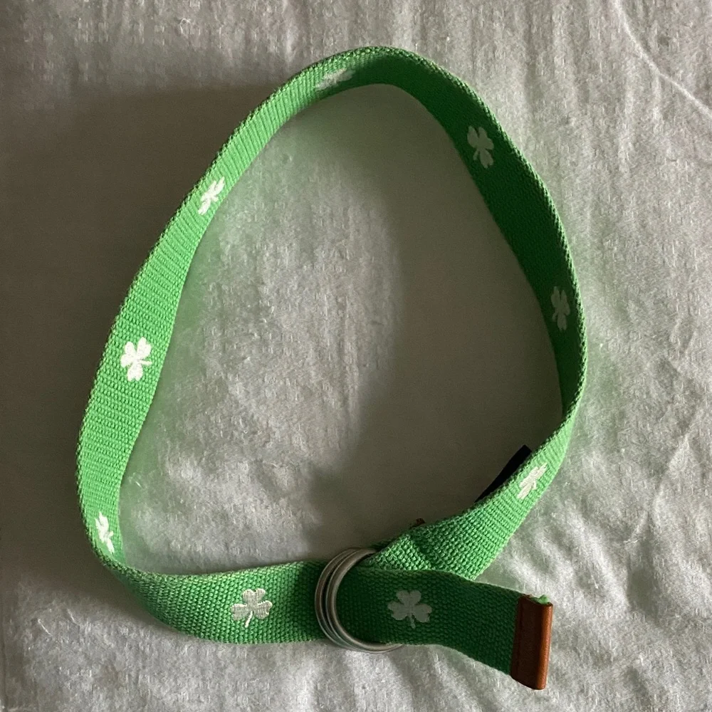 Vineyard Vines Boys Green Belt with White Shamrocks Cotton Canvas ☘️