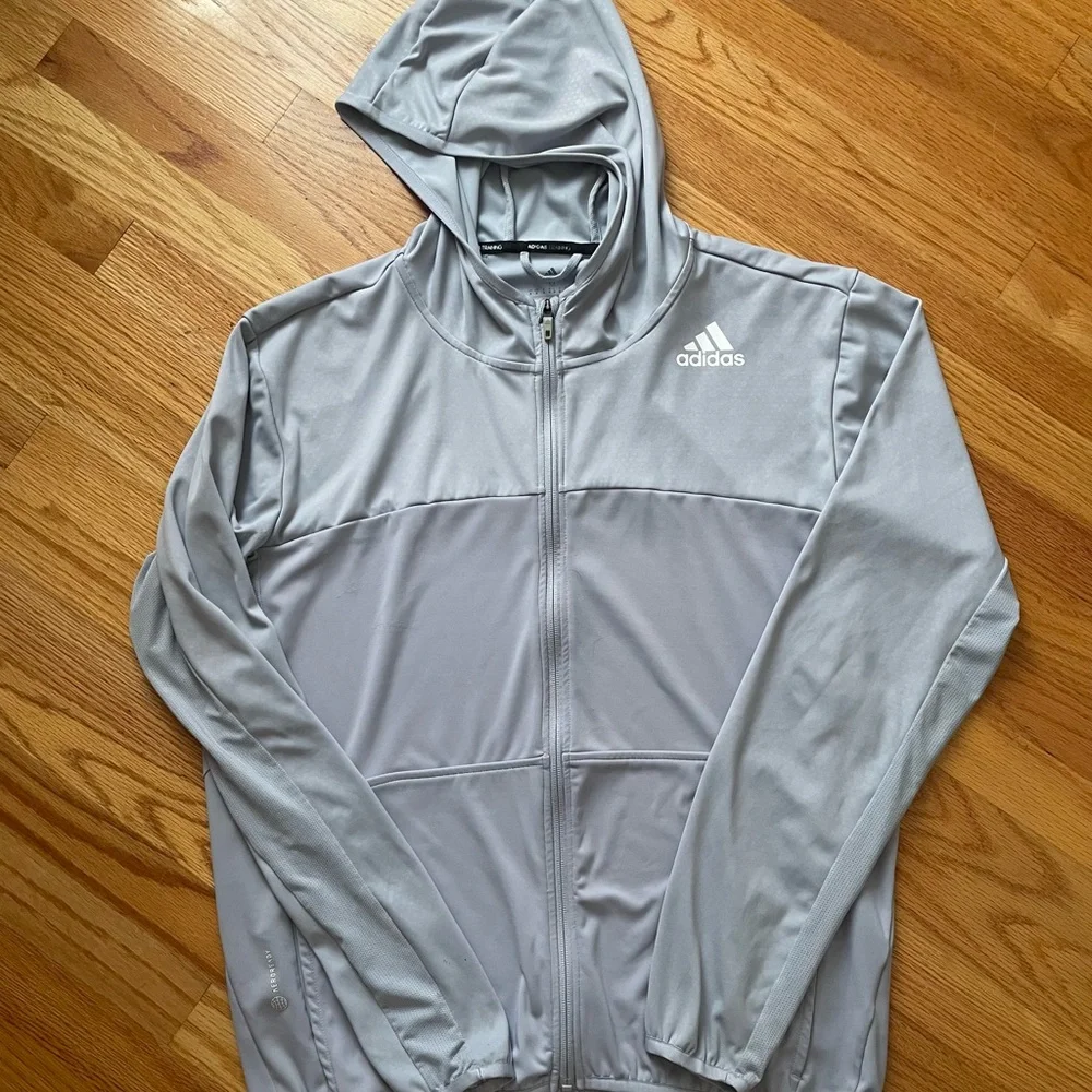 Adidas Men's hLight Gray Hooded Windbreaker