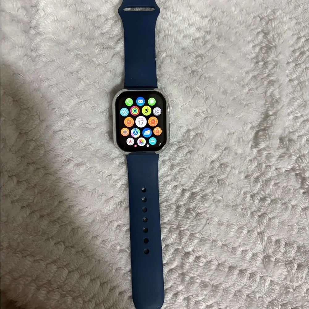 Apple smartwatch vibrant