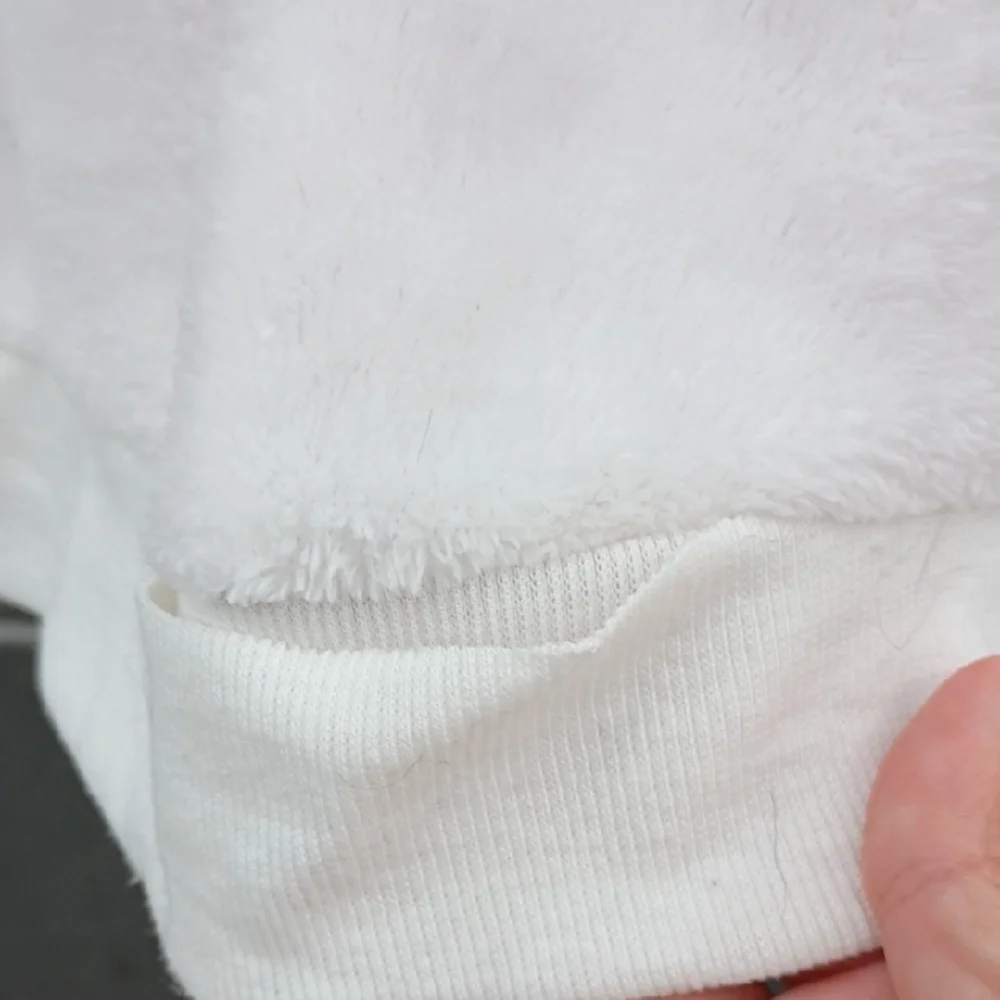 No Boundaries Unicorn Hoodie - White with Rainbow Heart Girls XL ( 15-17)