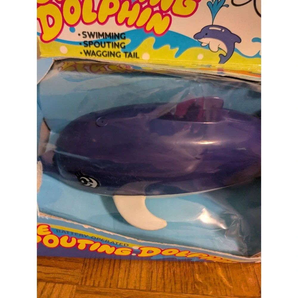 New The Spouting Dolphin Bath‎ Toy Blue Swimming Battery Operated Wags Tail Vtg