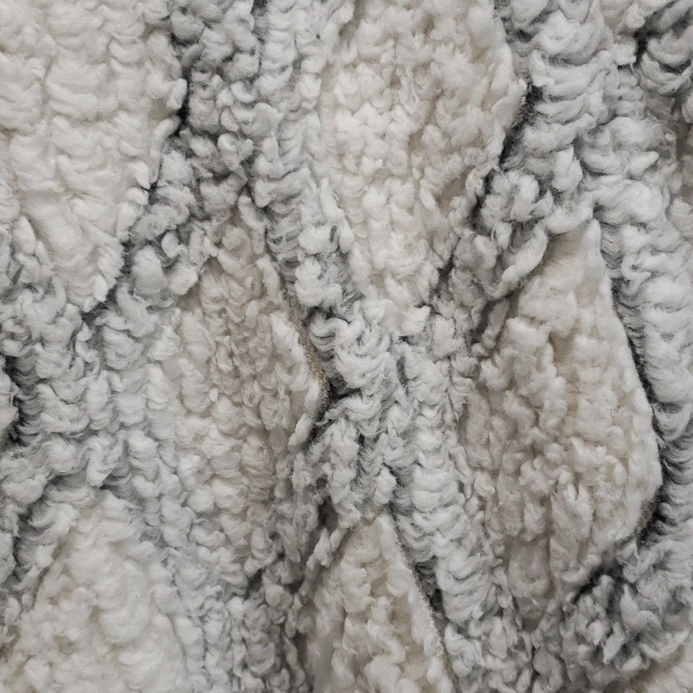Berkshire blanket nwt