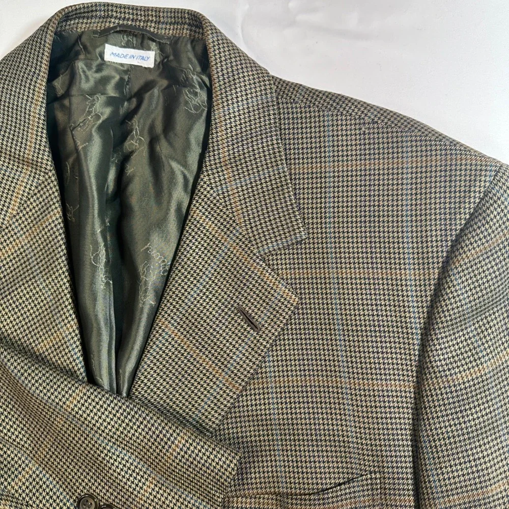 Brioni sophisticated blazer