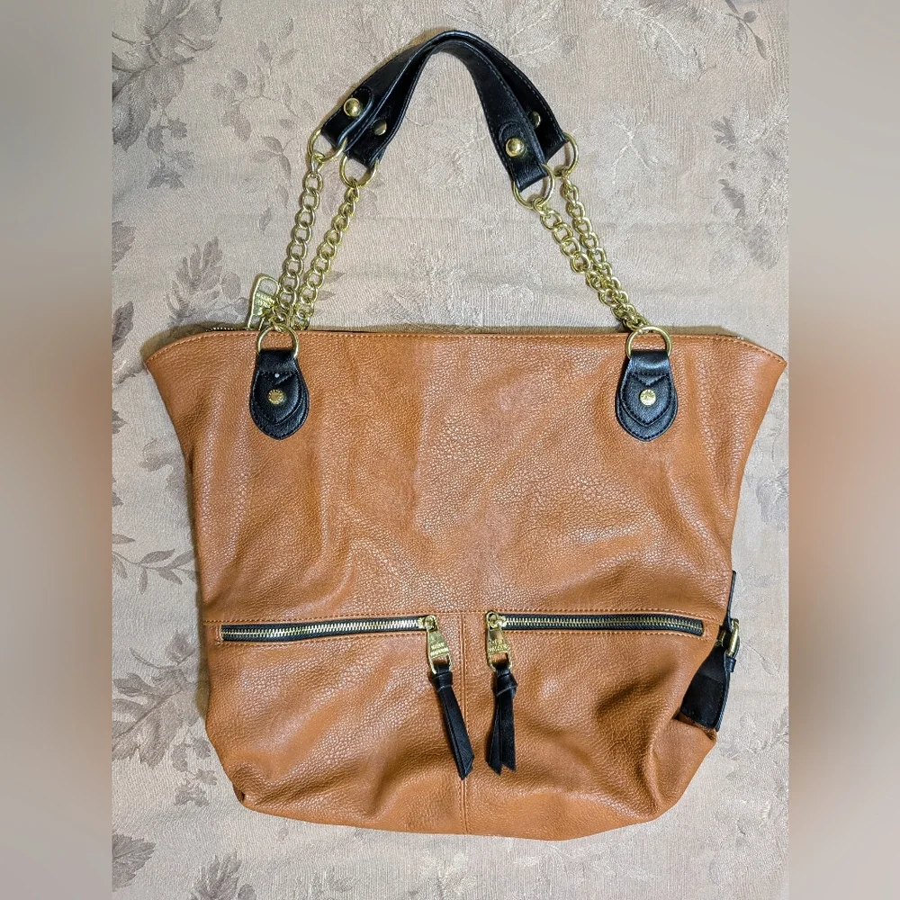 Steve Madden Shoulder Bag, EUC!