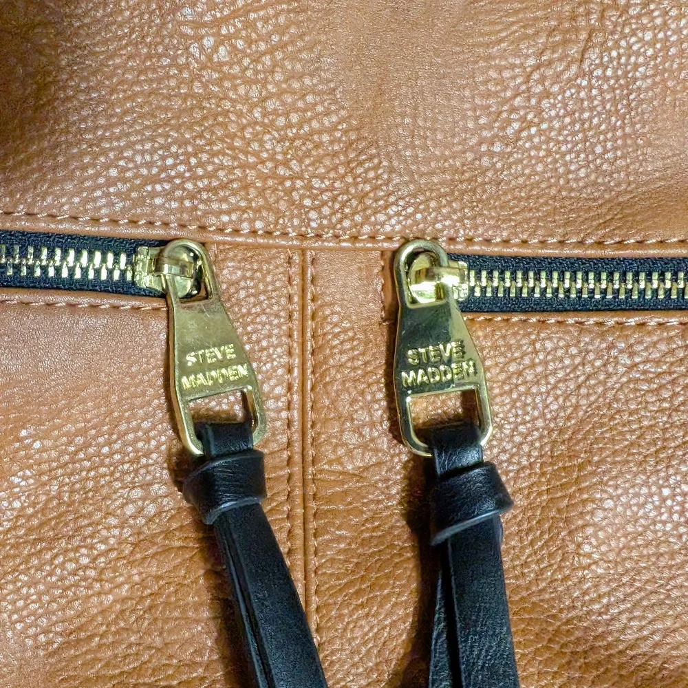 Steve Madden Shoulder Bag, EUC!