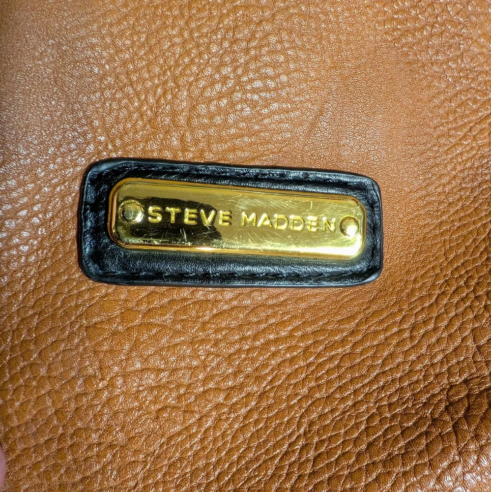 Steve Madden Shoulder Bag, EUC!