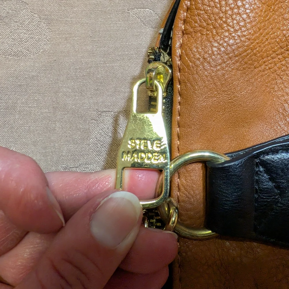 Steve Madden Shoulder Bag, EUC!