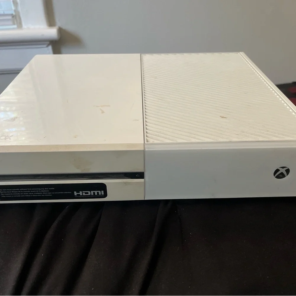Xbox White Gaming Console