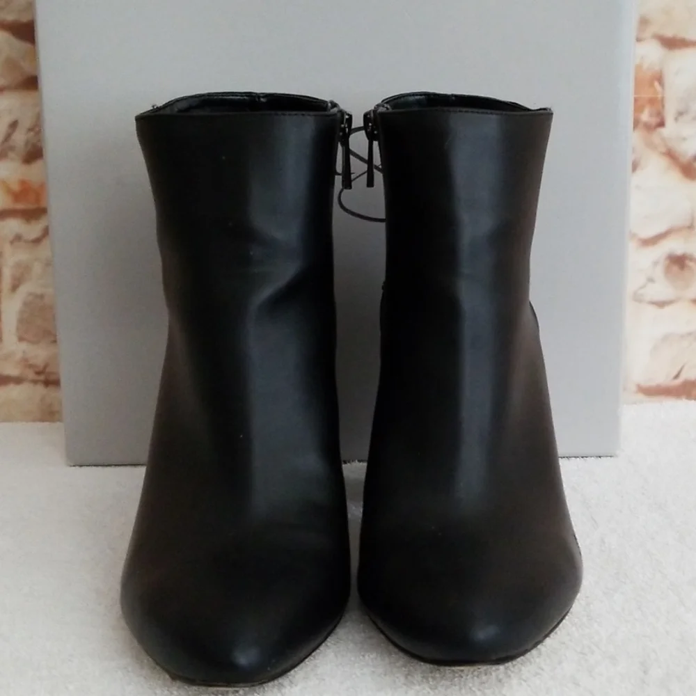 Jessica Simpson Zerellah Studded Booties