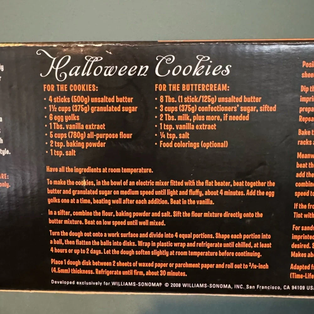 Williams Sonoma spooky witch