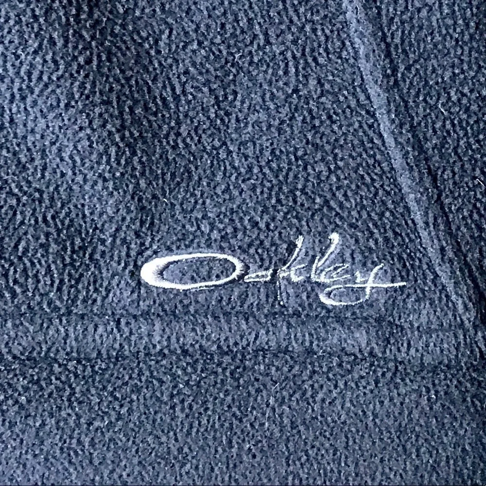 Oakley black fleece