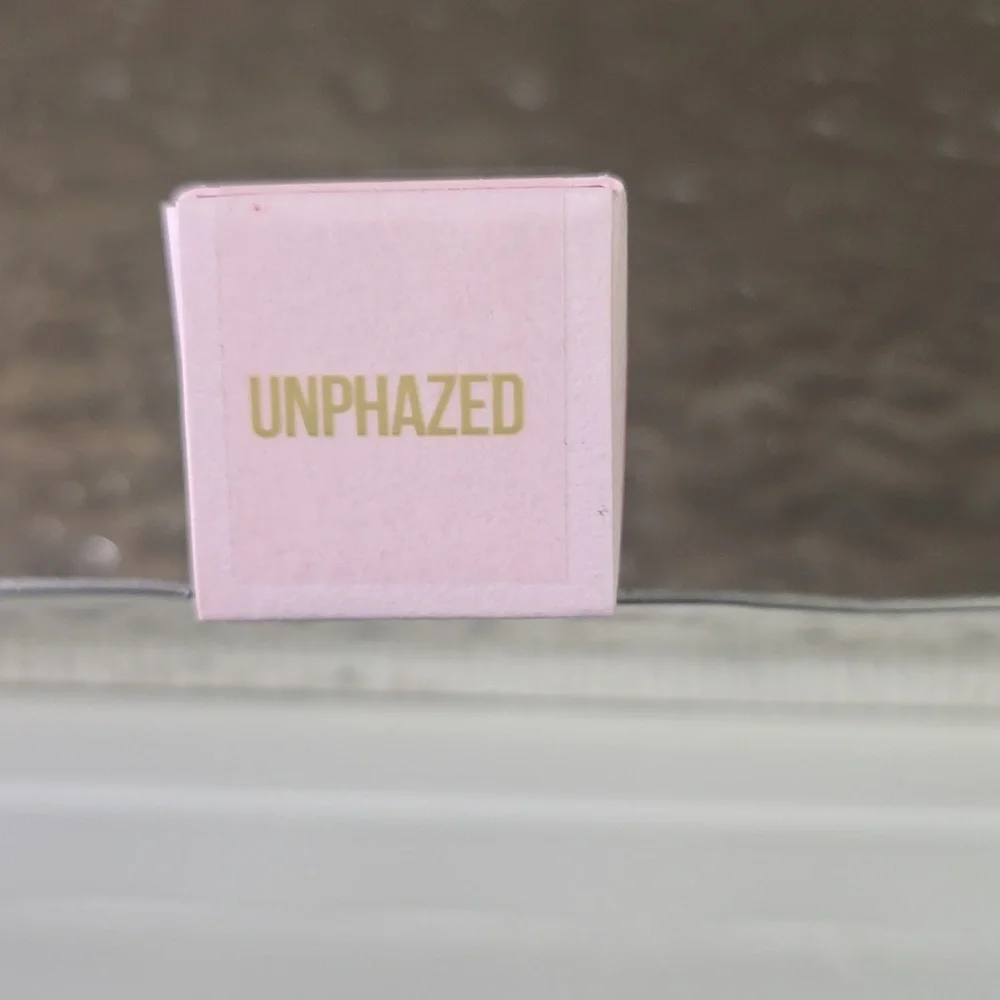 Jeffree Star Velvet TrapMatte Lipstick in Unphazed, NEW