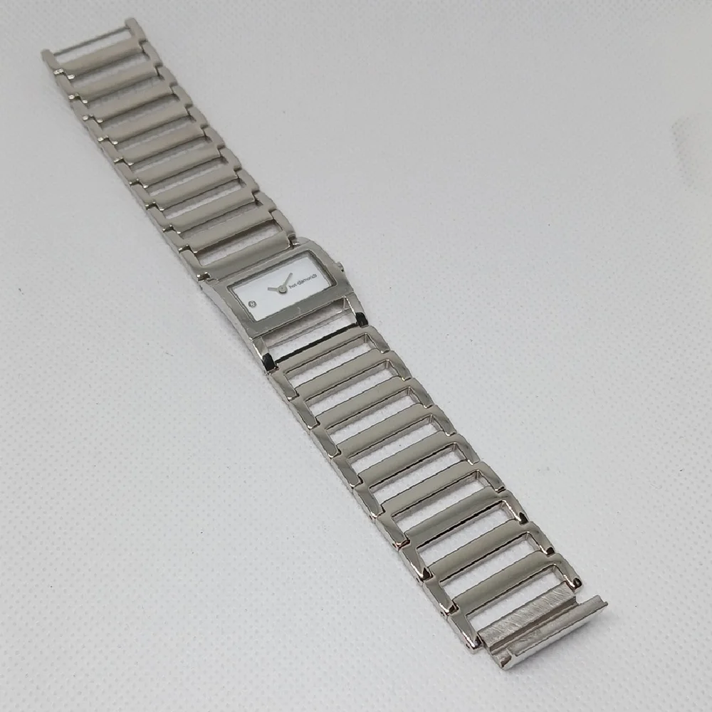 Diamond Supply Co. elegant smartwatch