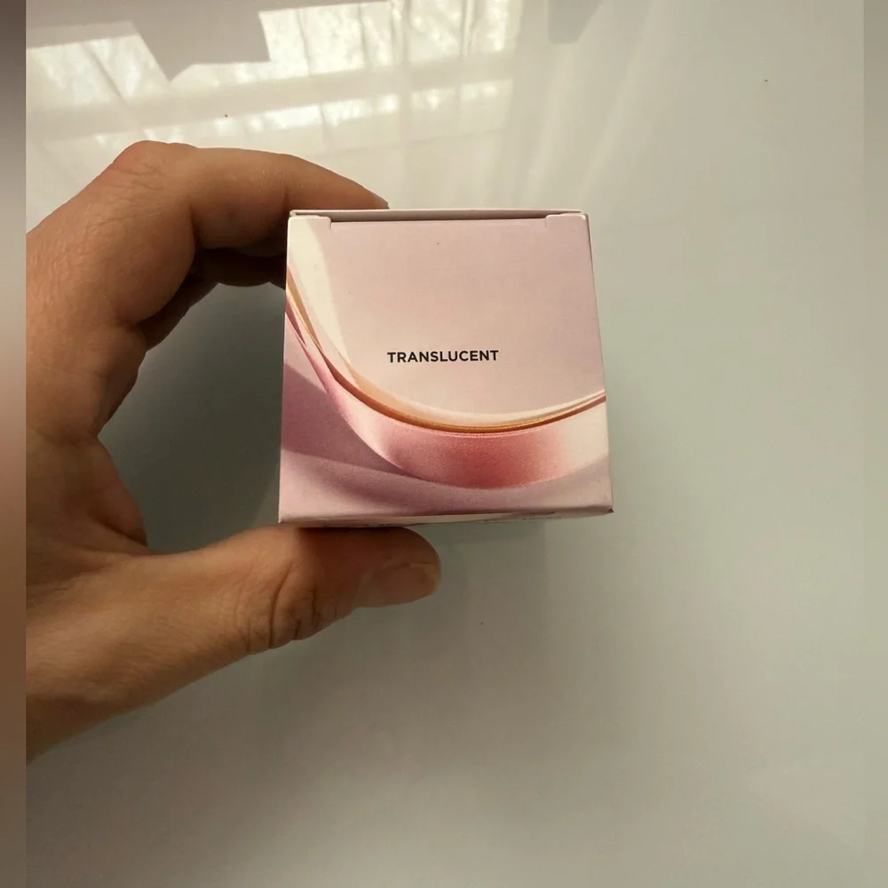laura mercier smooth set