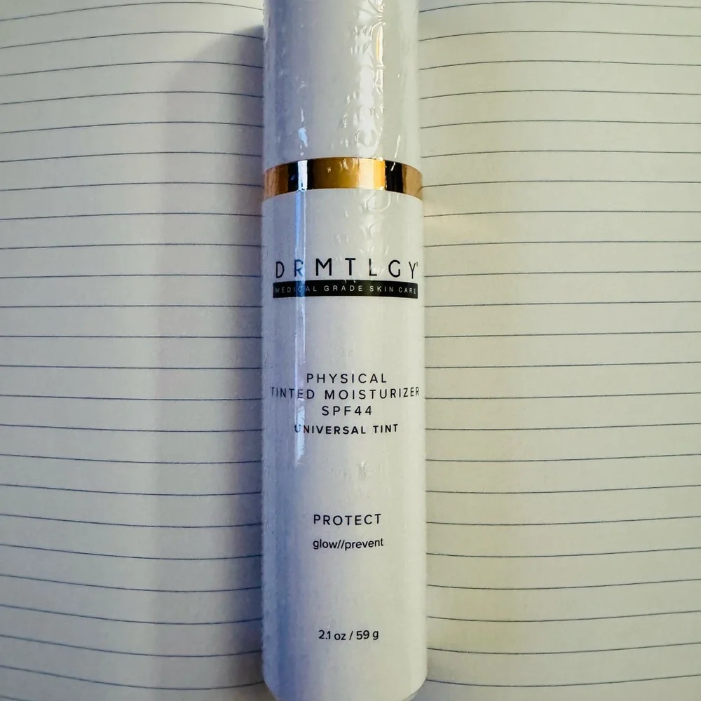 DRMTLGY Physical Tinted Moisturizer SPF 44 Universal Tint Sealed New 2.1 oz