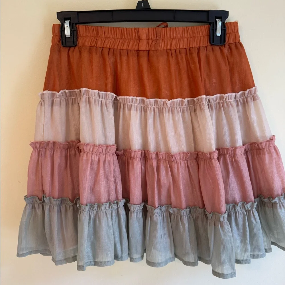 Hayden charming tiered