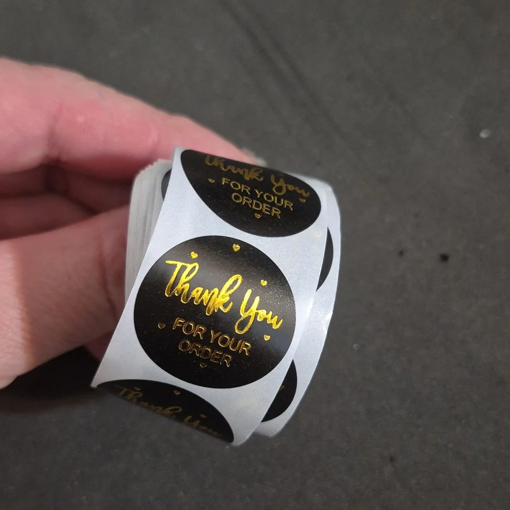 Handmade thumb round