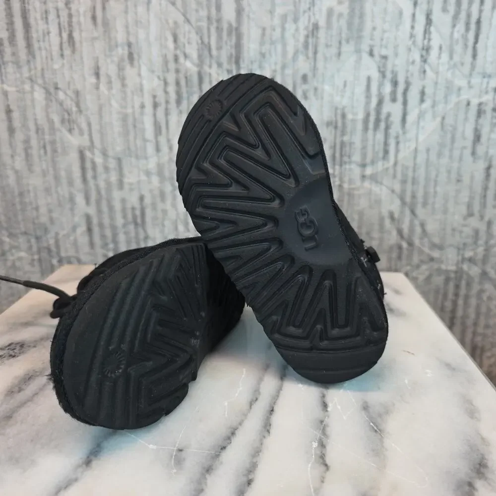 UGG neumel ii