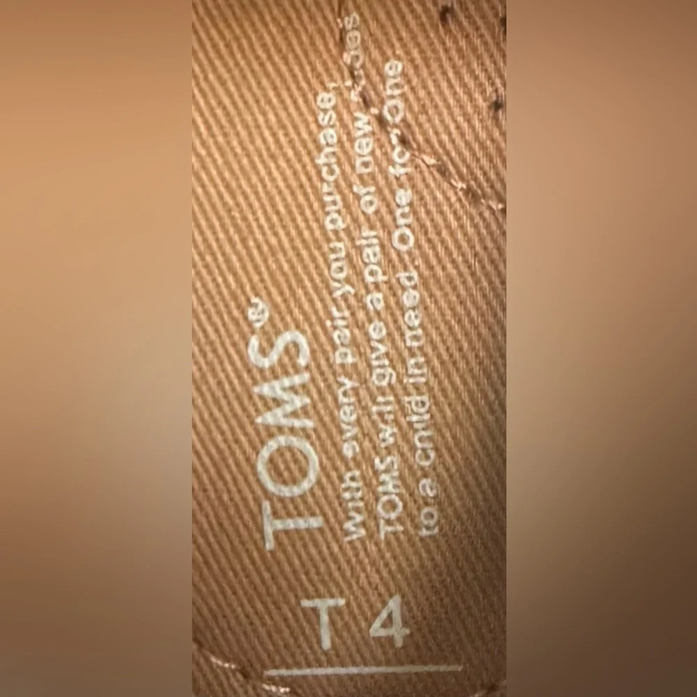 Toms classic preloved