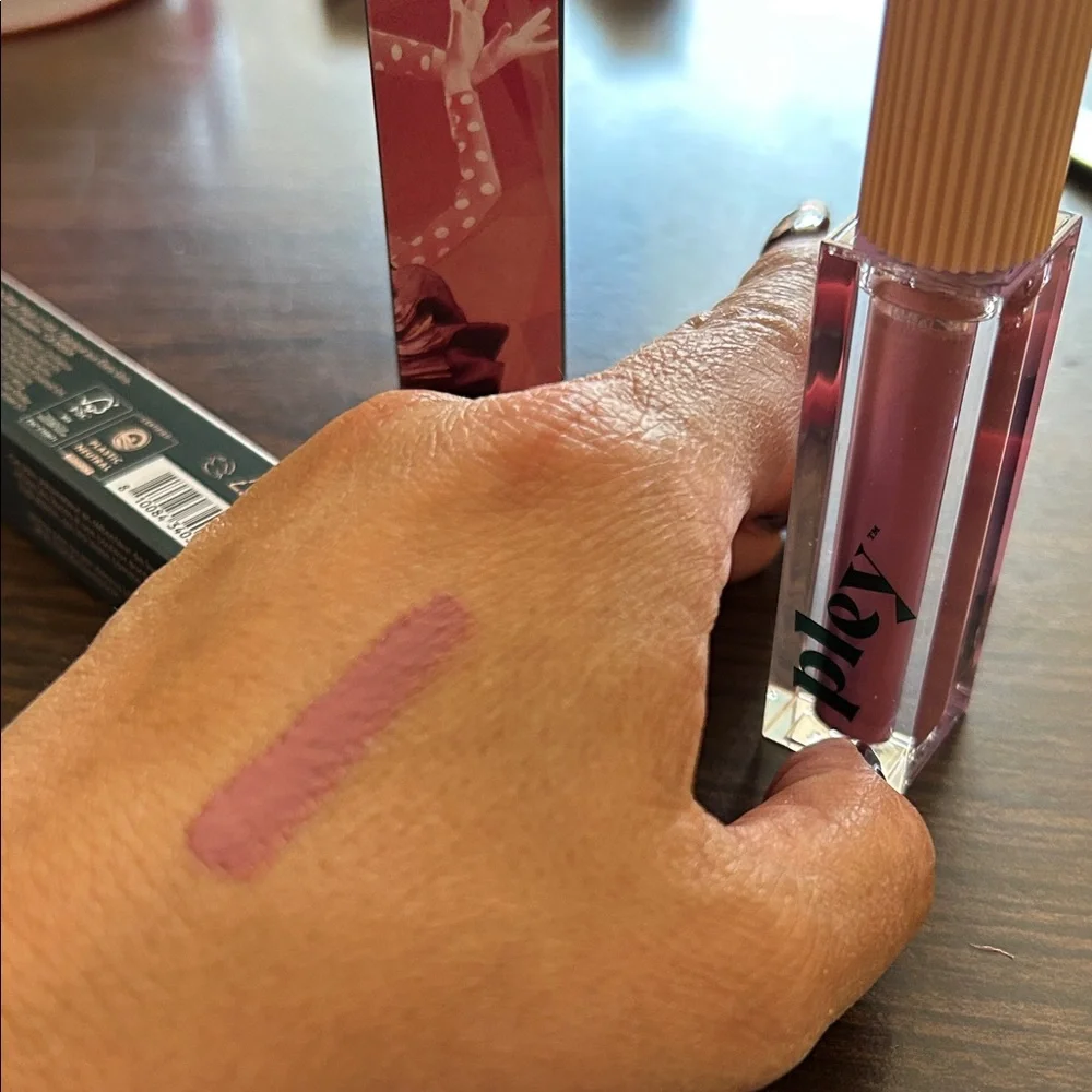 Beauty Bay Pink Lipstick