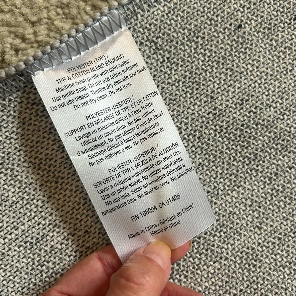 N/A beautiful rug