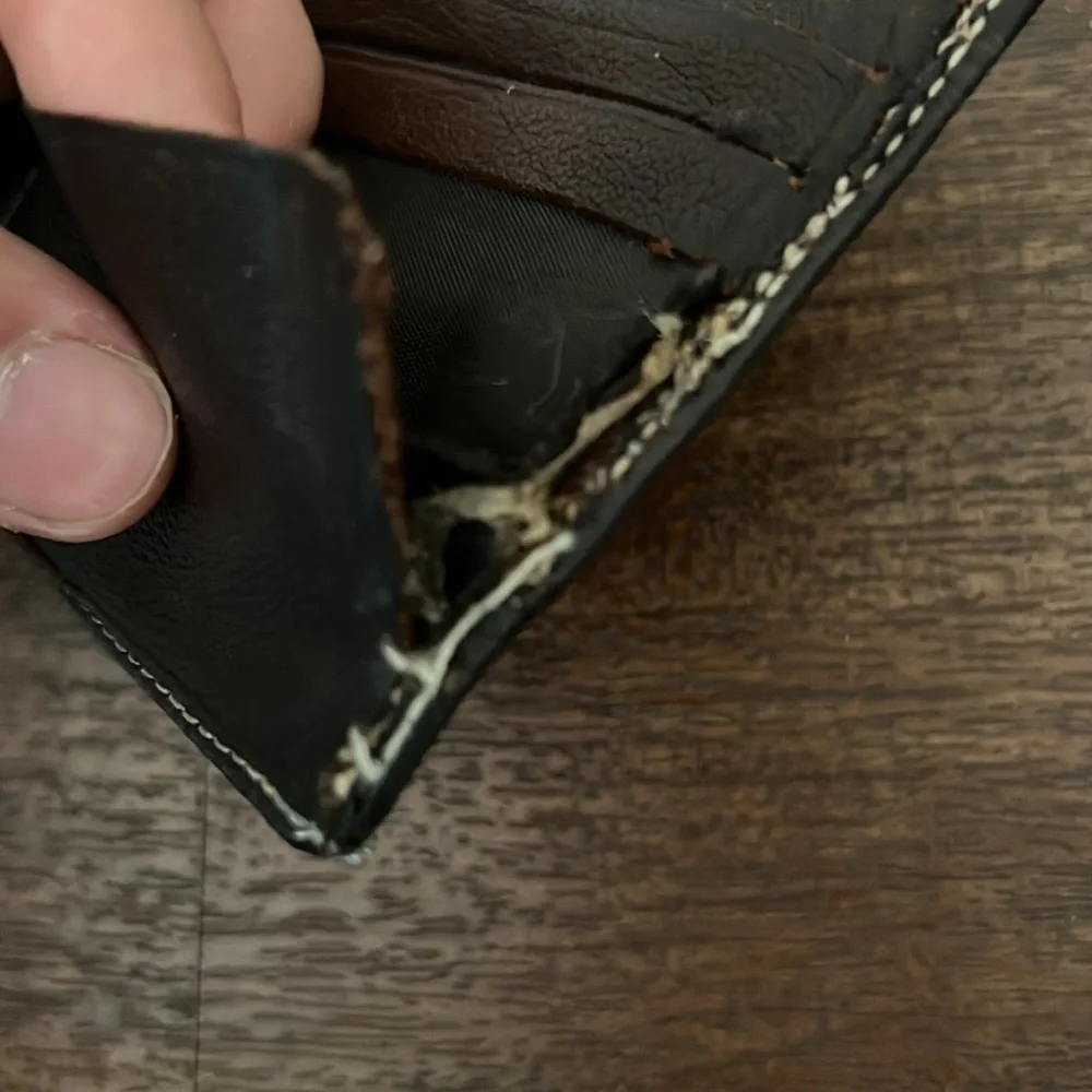 Carolina Herrera mens wallet