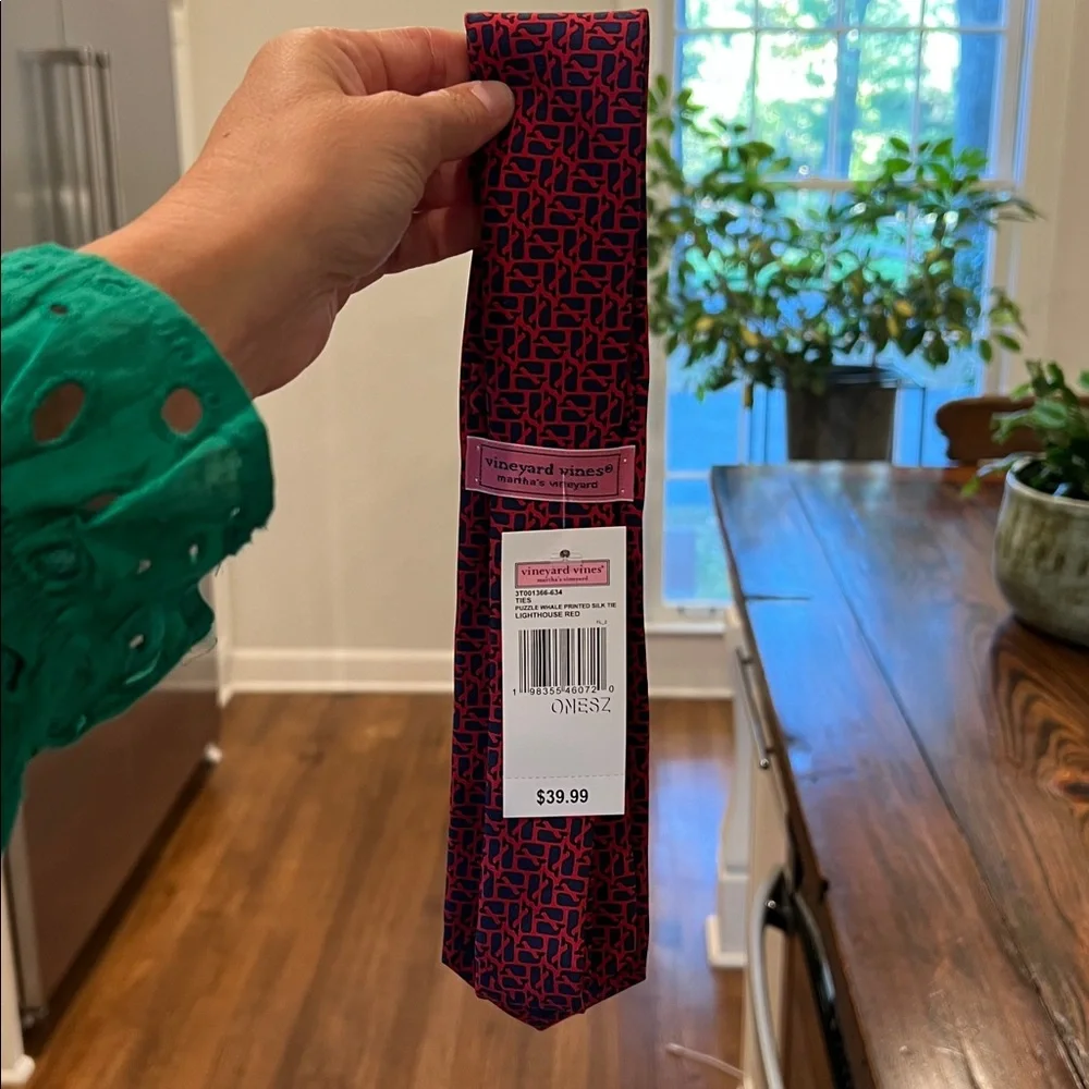 Vineyard Vines Red and Blue Kids Tie