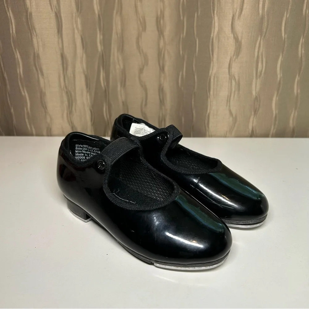 🌺 Revolution Dance Toddler Girl's 12.5 Black Patent Buckle Tap