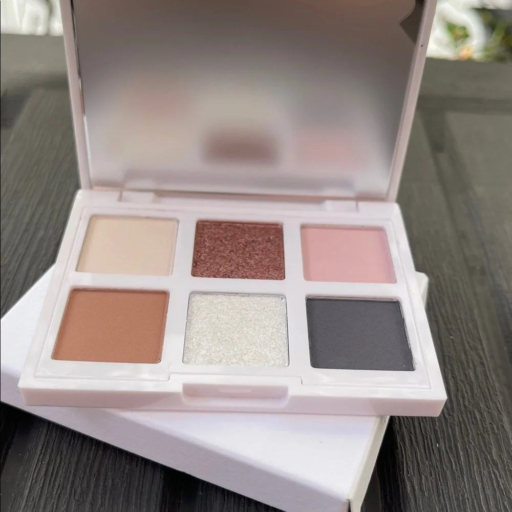 Lithe beauty astral