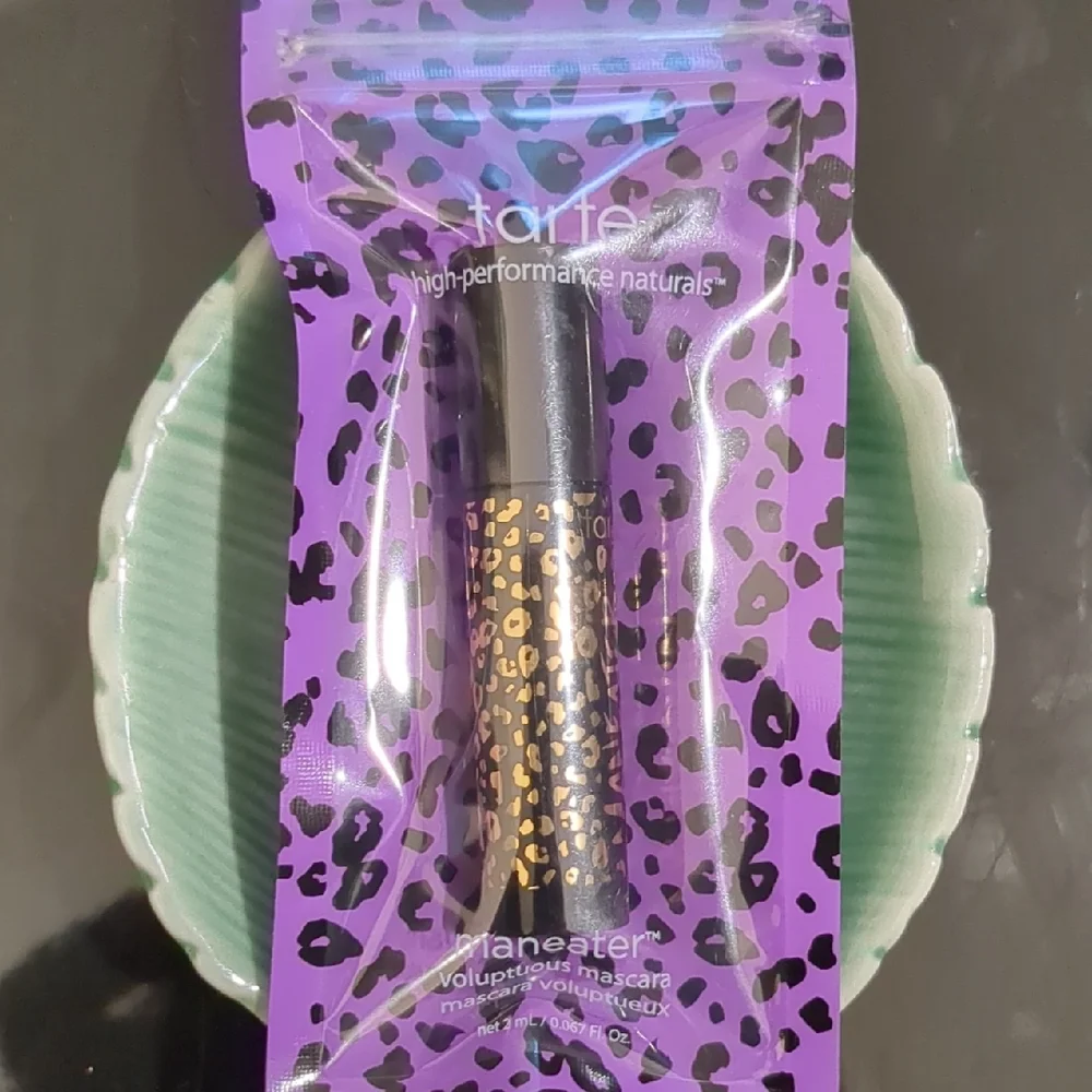 Voluptuous Mascara