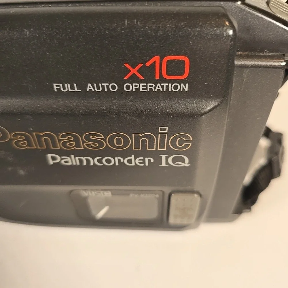 PANASONIC Palmcorder PV-IQ204 VHS-C Color Video Camcorder Tested With Power Cord