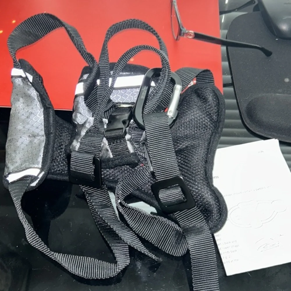 Top Paw travel harness