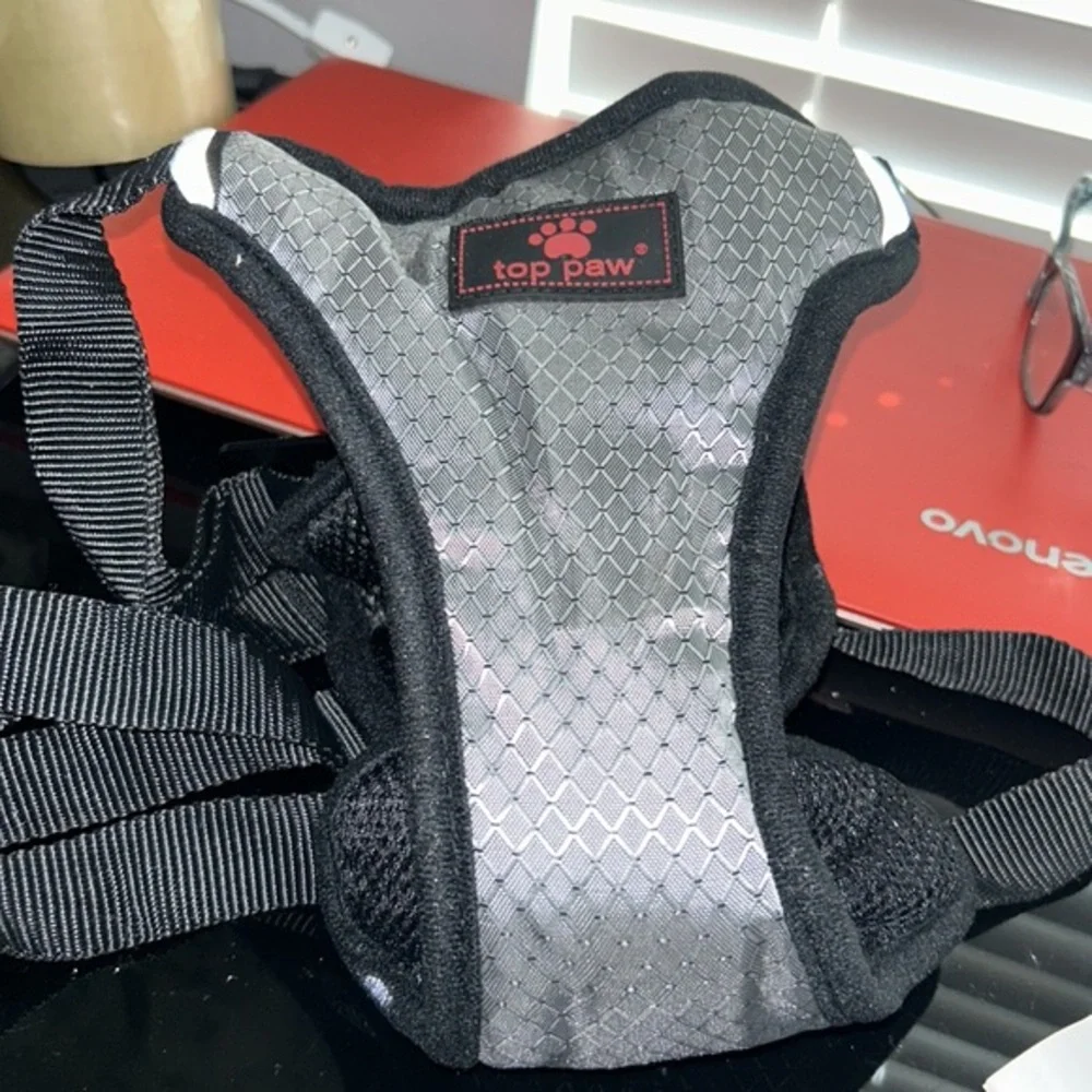 Top Paw travel harness