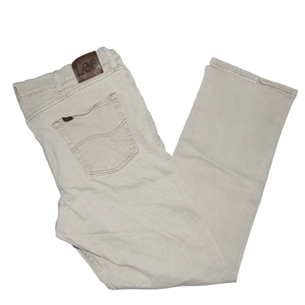 Lee men size
