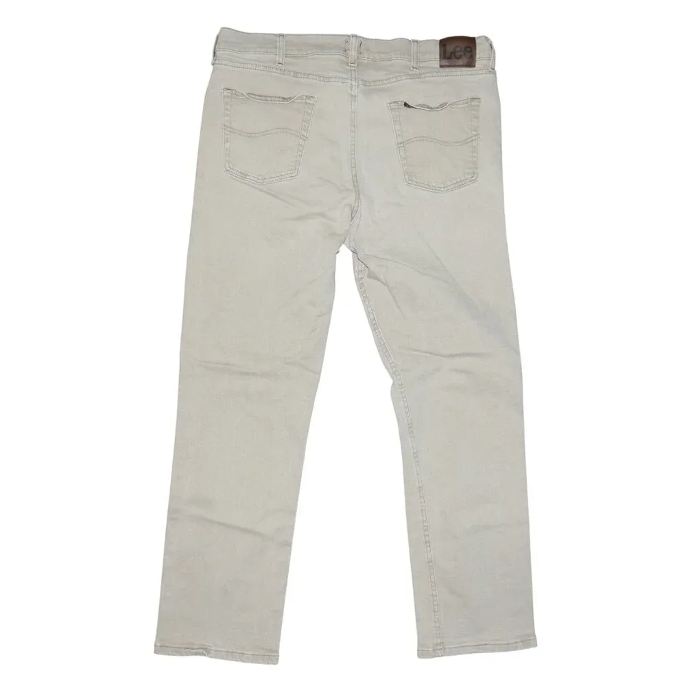 Lee men size