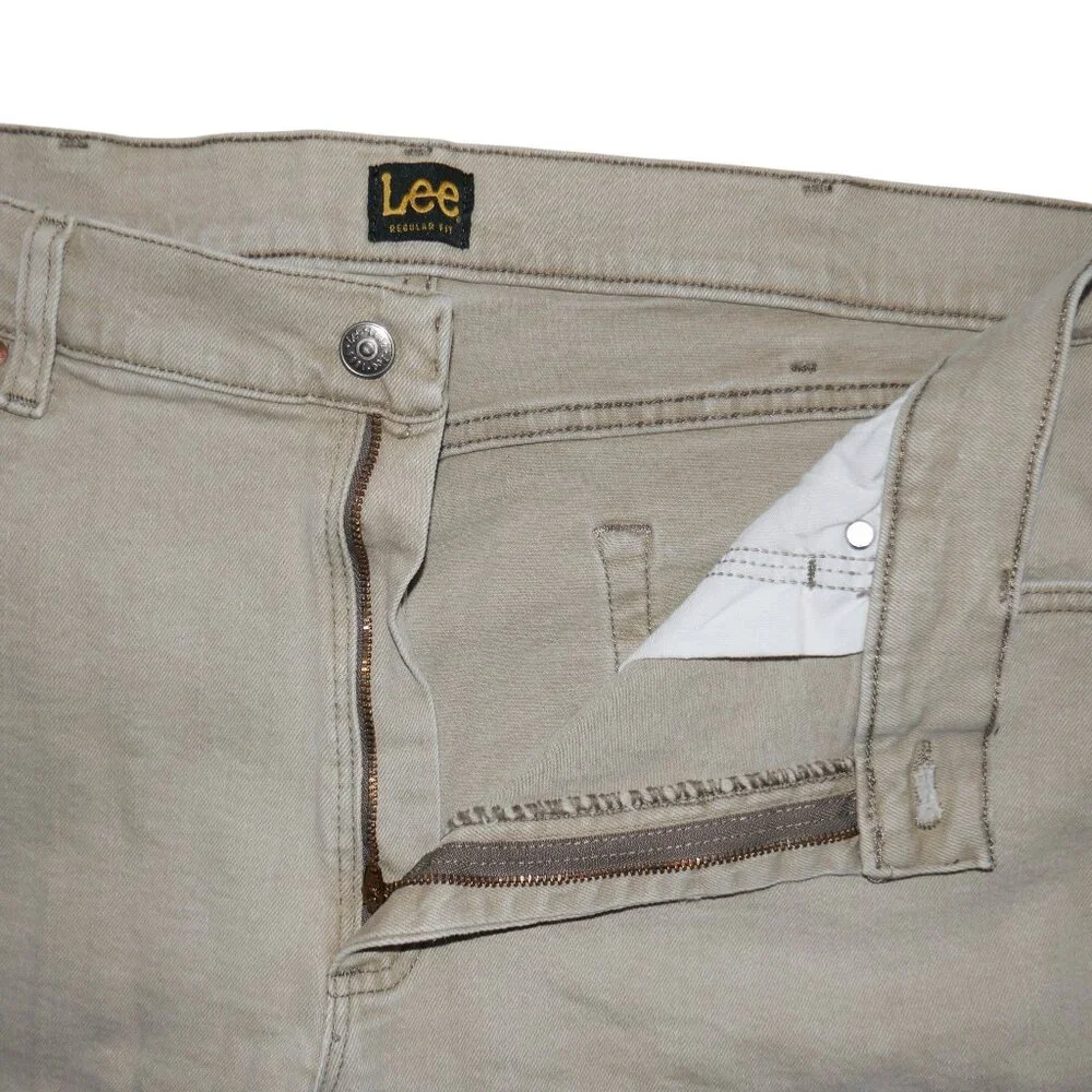 Lee men size