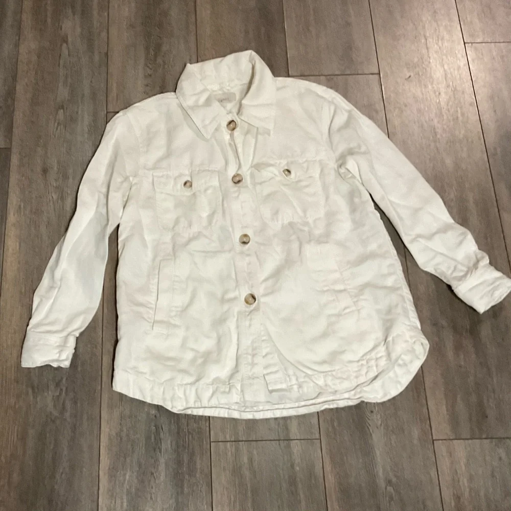 LOFT Cream Shirt Jacket with Button Details, Size Medium