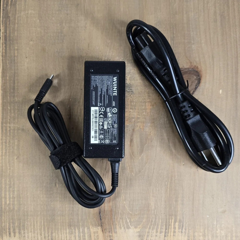 C-Style Black Tablet Charger