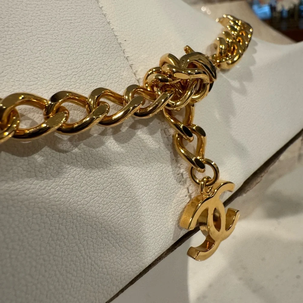 CHANEL includes authenticated excellent