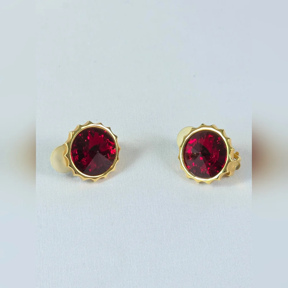 Swarovski Signed Earrings Vintage Clip On Red Crystal Gemstone Gold Plated Swan