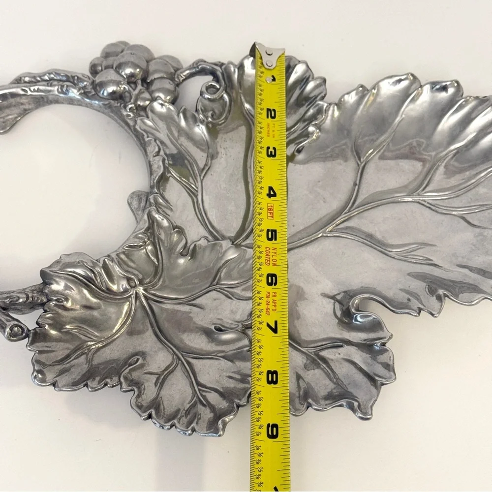 Arthur Court Cast Aluminum Grape Leaves Cheese Crackers Tray 2006