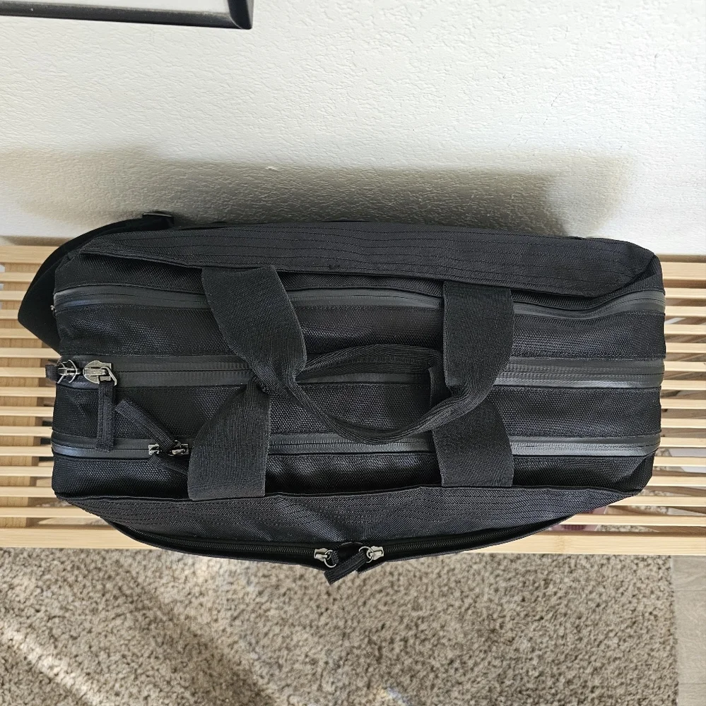 The Pakt designed present
