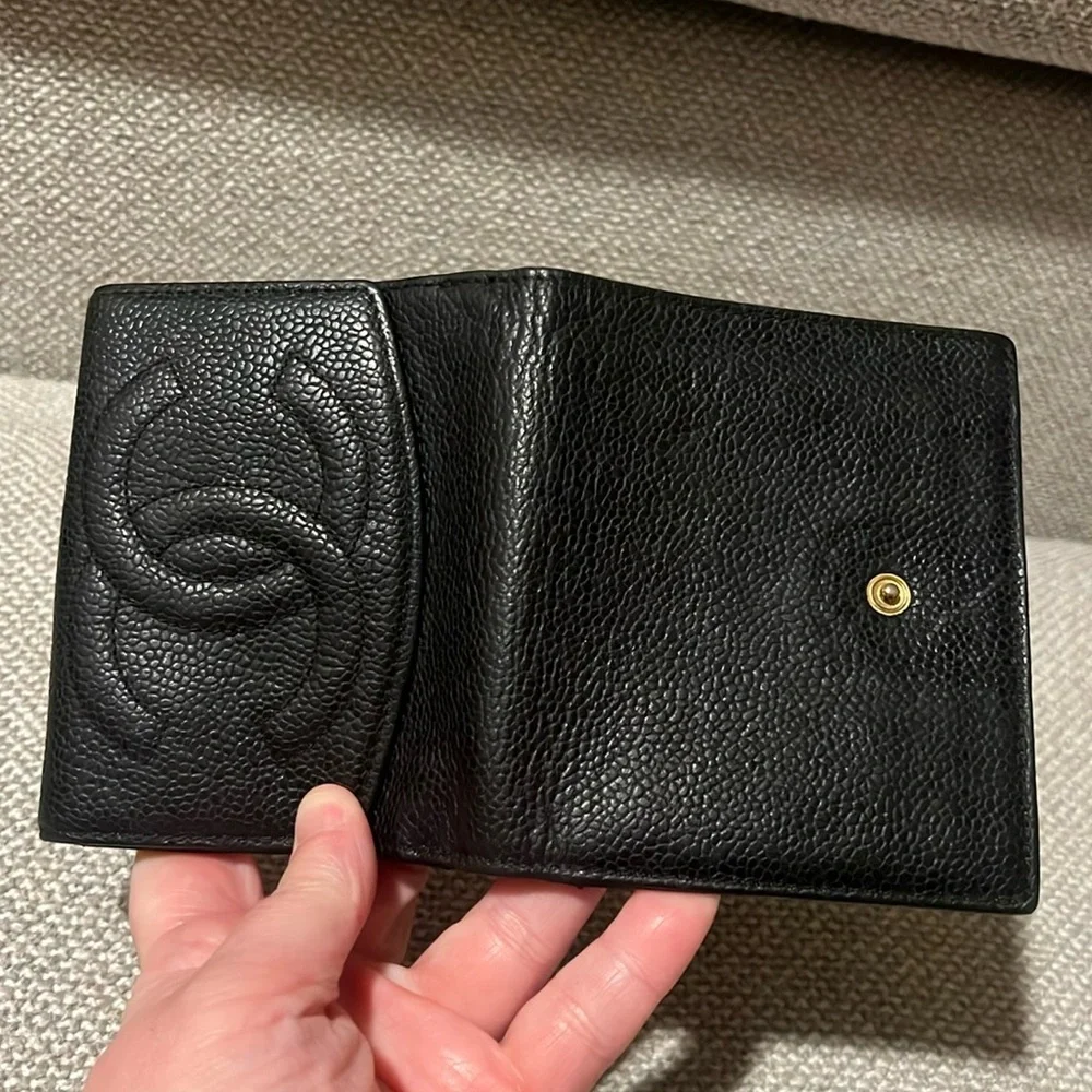 CHANEL authentic caviar