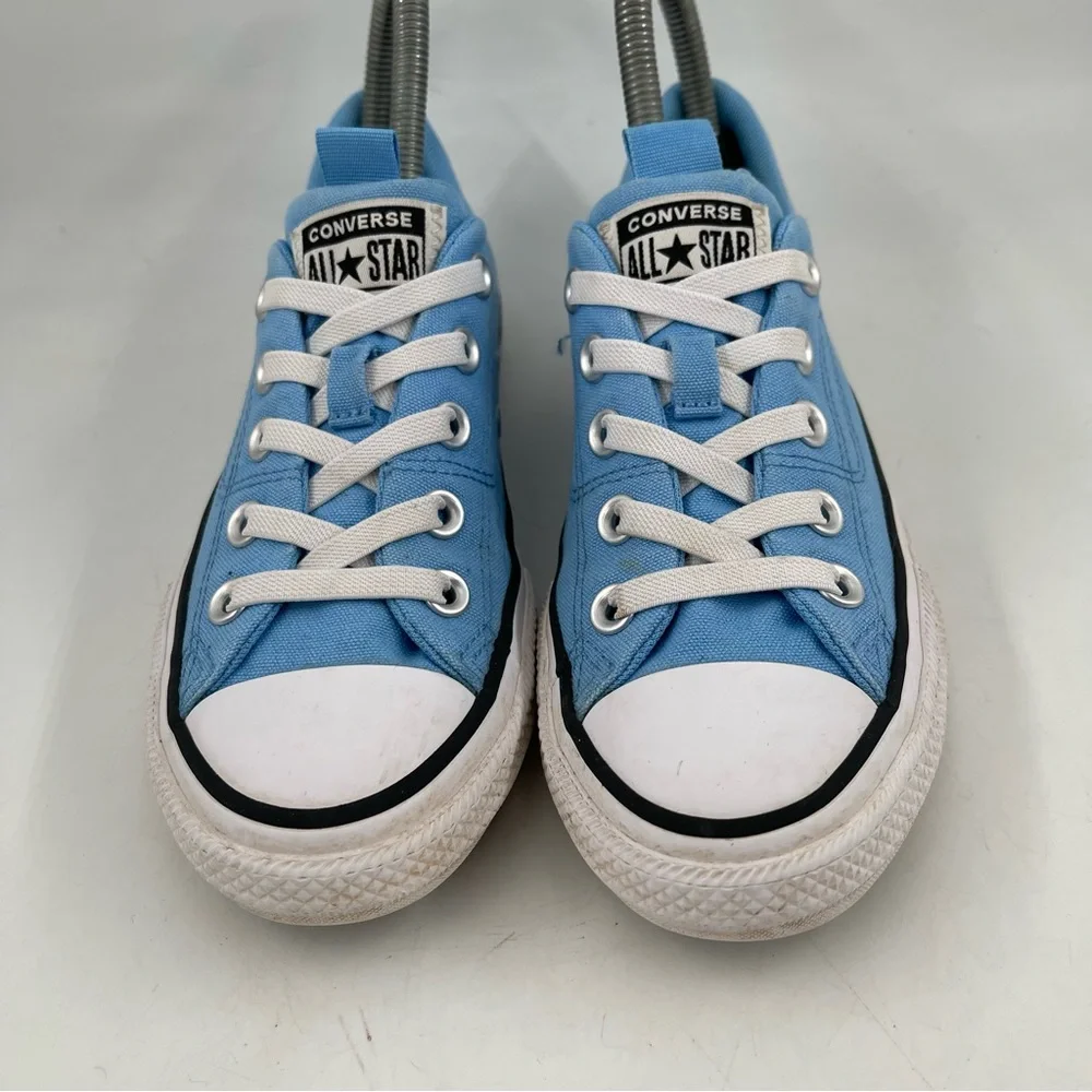 Converse excellent preowned
