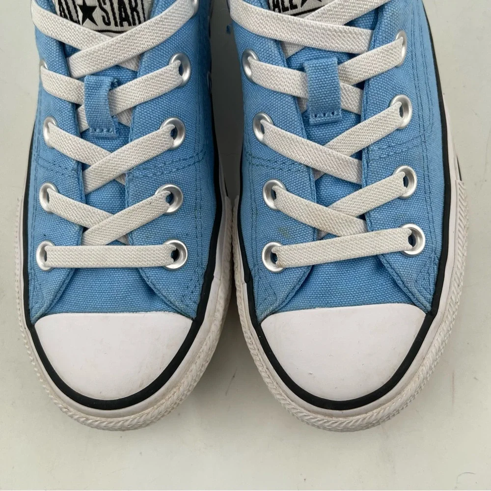 Converse excellent preowned