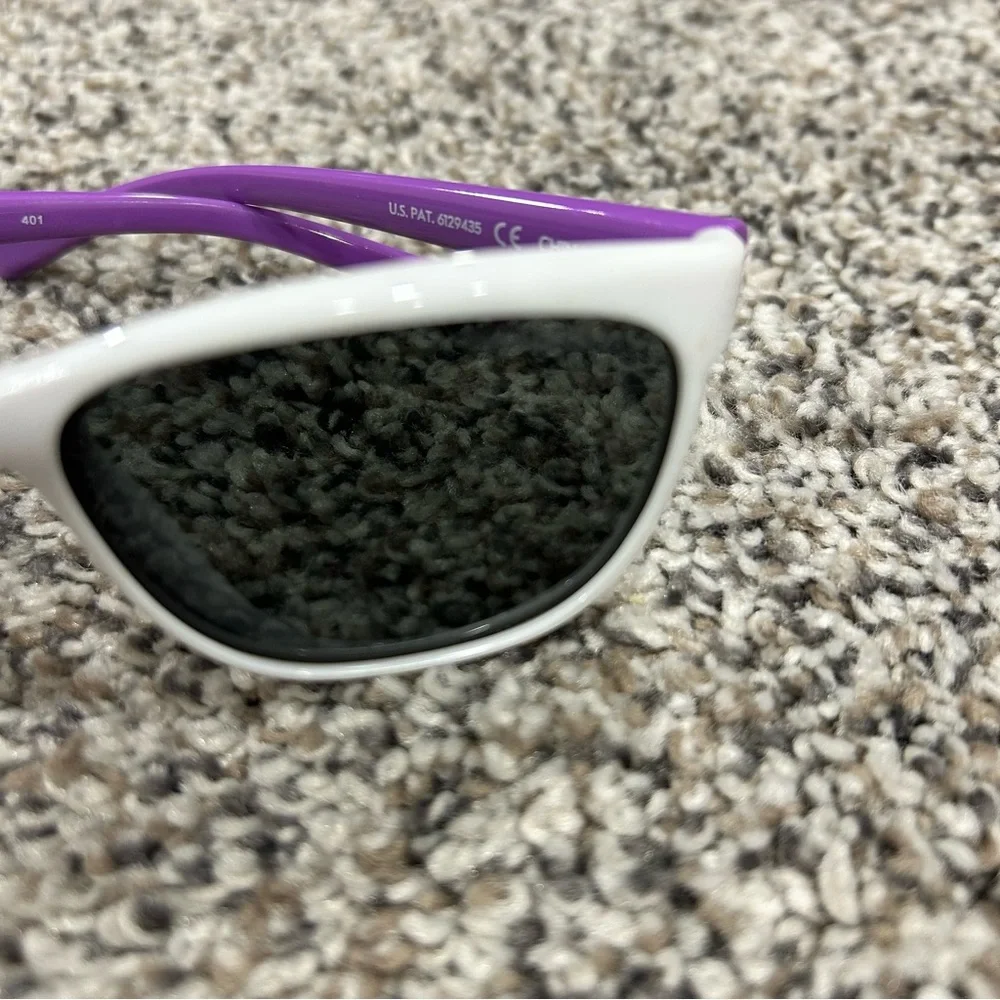 Nike chic sunglasses